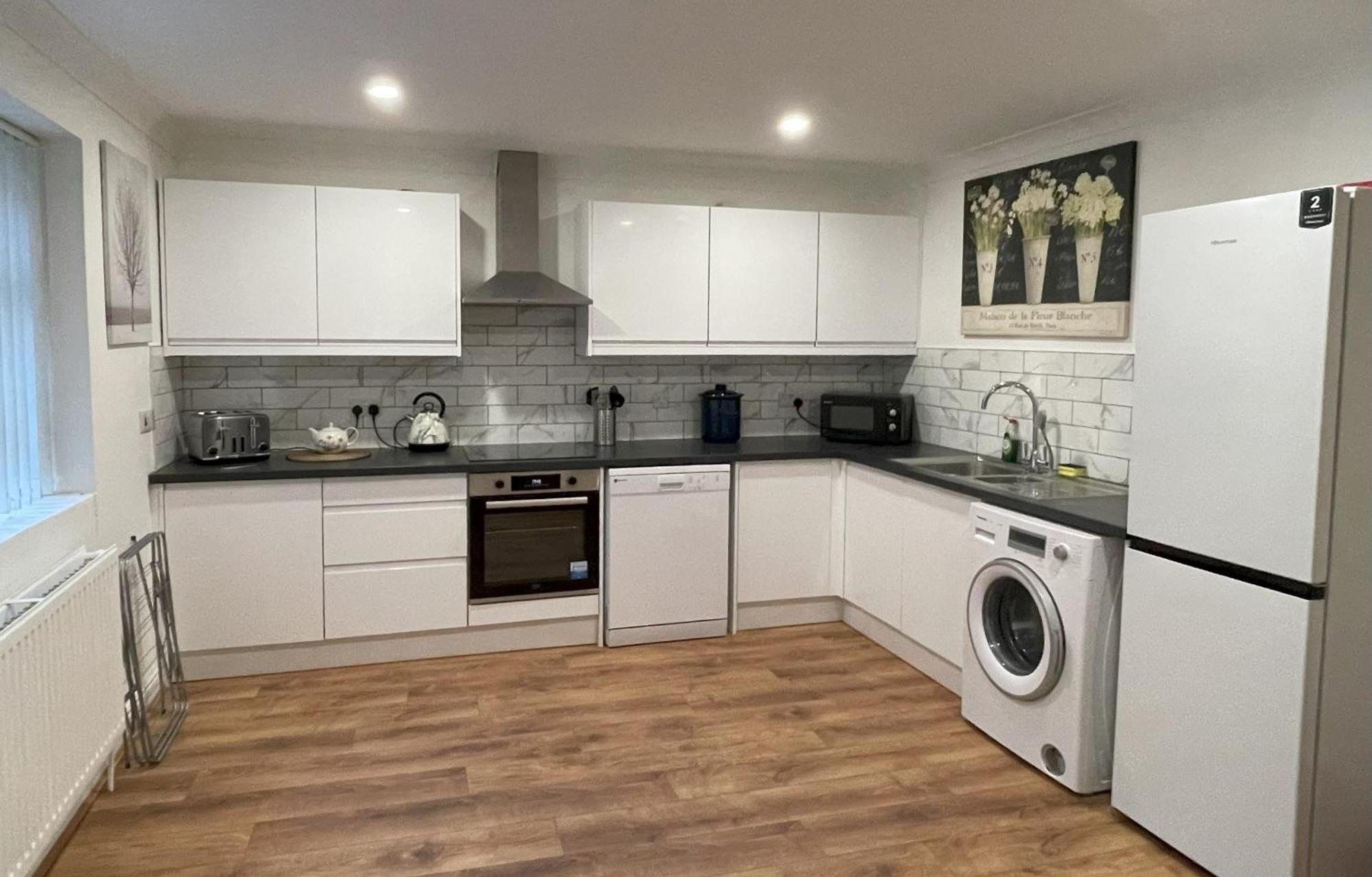 1 Fitzhamon Embankment Apartments Opposite Principality Stadium - Long Stay Offer Cardiff Luaran gambar