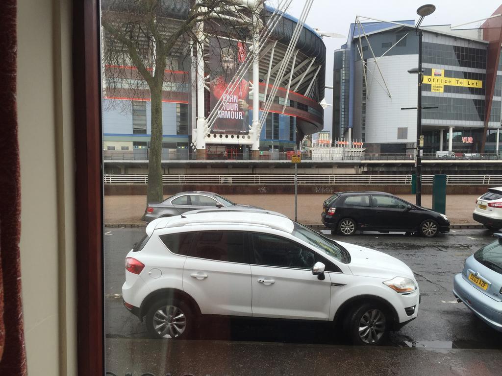 1 Fitzhamon Embankment Apartments Opposite Principality Stadium - Long Stay Offer Cardiff Bilik gambar